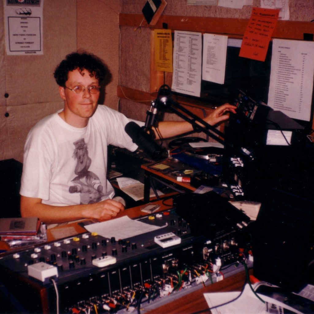 Vidar Hanssen recording his Beatservice Radio Show, 1994